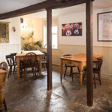 The Chetnole Inn ภายนอก รูปภาพ