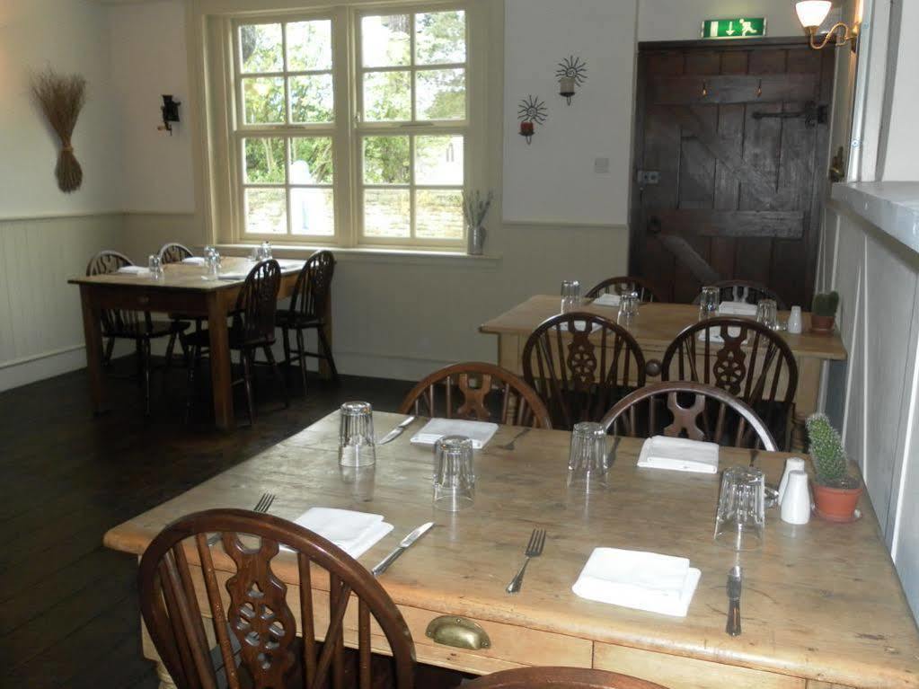 The Chetnole Inn ภายนอก รูปภาพ