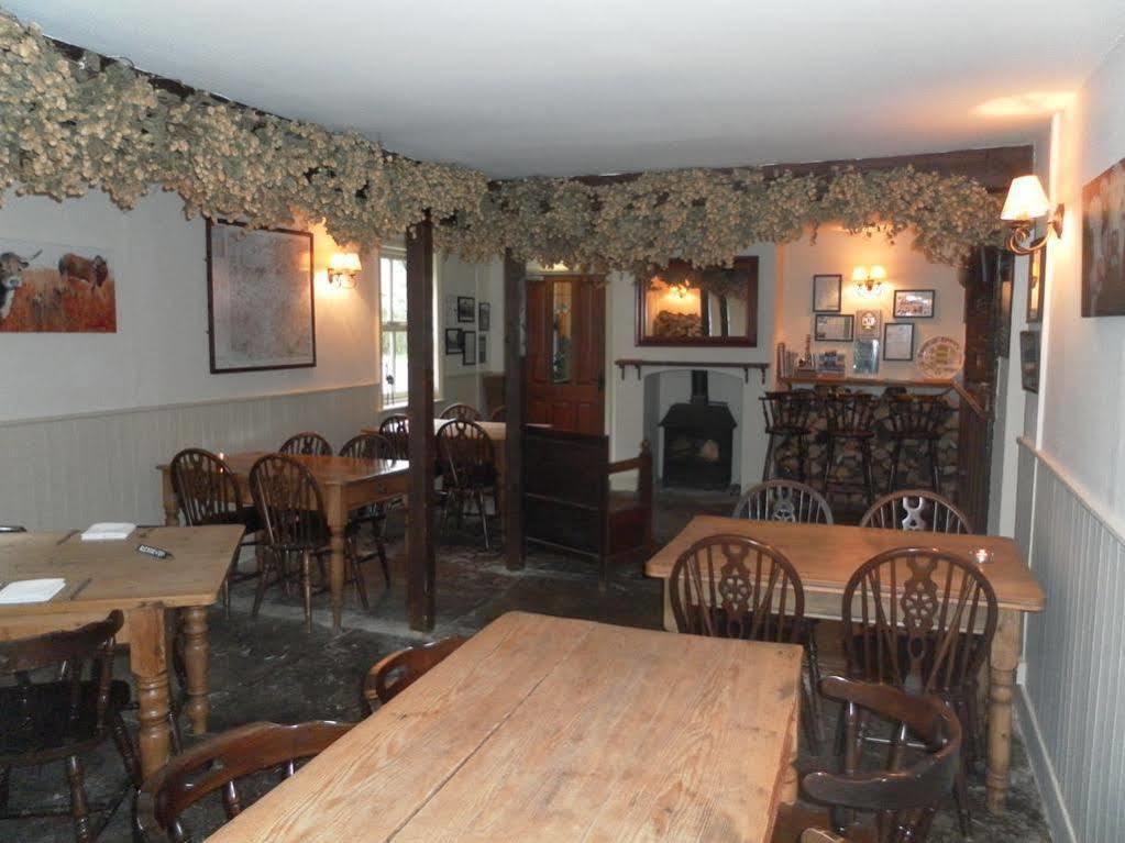 The Chetnole Inn ภายนอก รูปภาพ